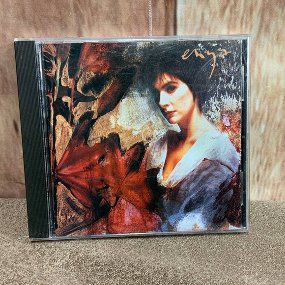 2008 Enya Watermark Ethereal Calming Audio Music CD - Picture 1 of 3